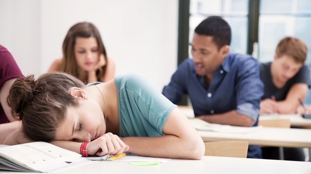 Hubungan Antara Waktu Tidur Malam dengan Performa Ujian Pagi